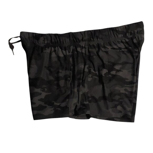 Athletic Works Womens Plus Size XXL Black Camo Gym Shorts Stretch Waist Pockets - Picture 3 of 6